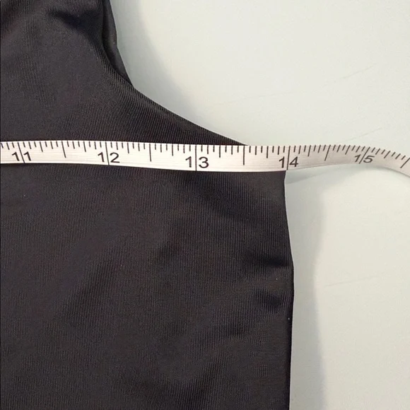 NWT Nike x SKIMS Shine Scoop Neck Longline Bra